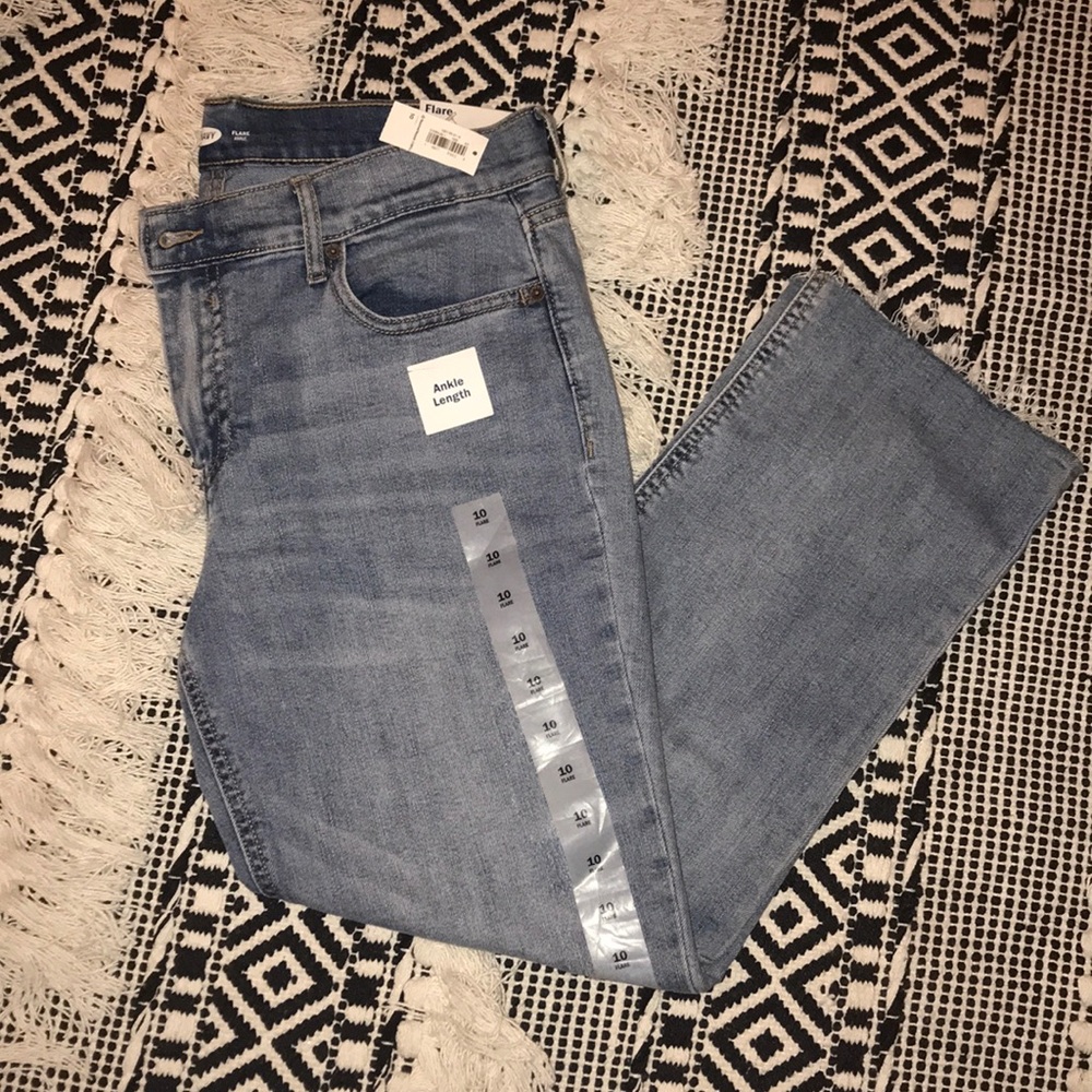 NWT Old Navy Flare Jeans